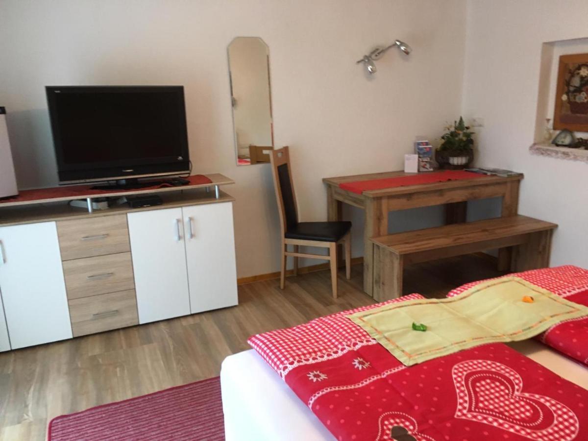 Sankt Johann im Saggautal Gaestehaus Schmid מראה חיצוני תמונה